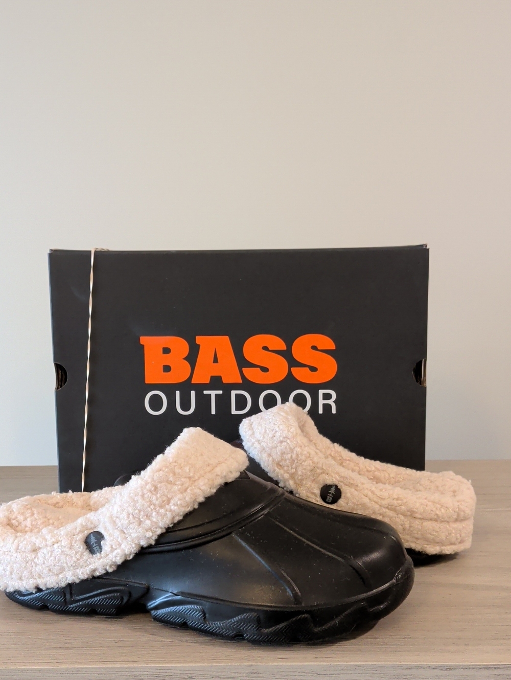 BASS Outdoor NIB 8 Shearling Clog Black